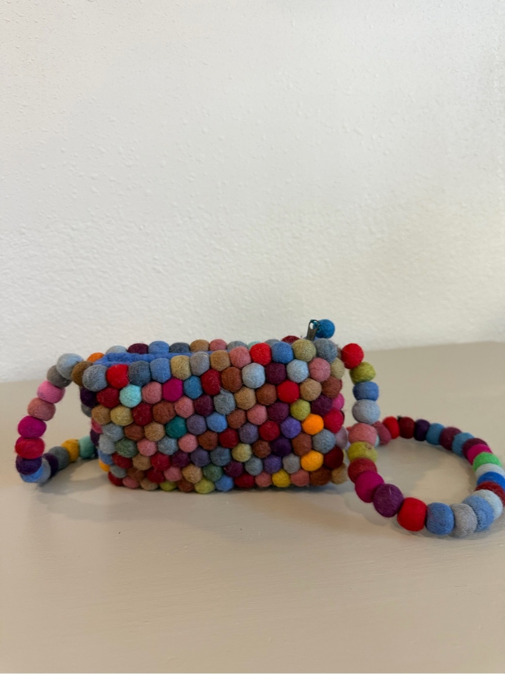 %100 Wool Felted Balls Shoulder
Handbag Colorful 5.5in Retro